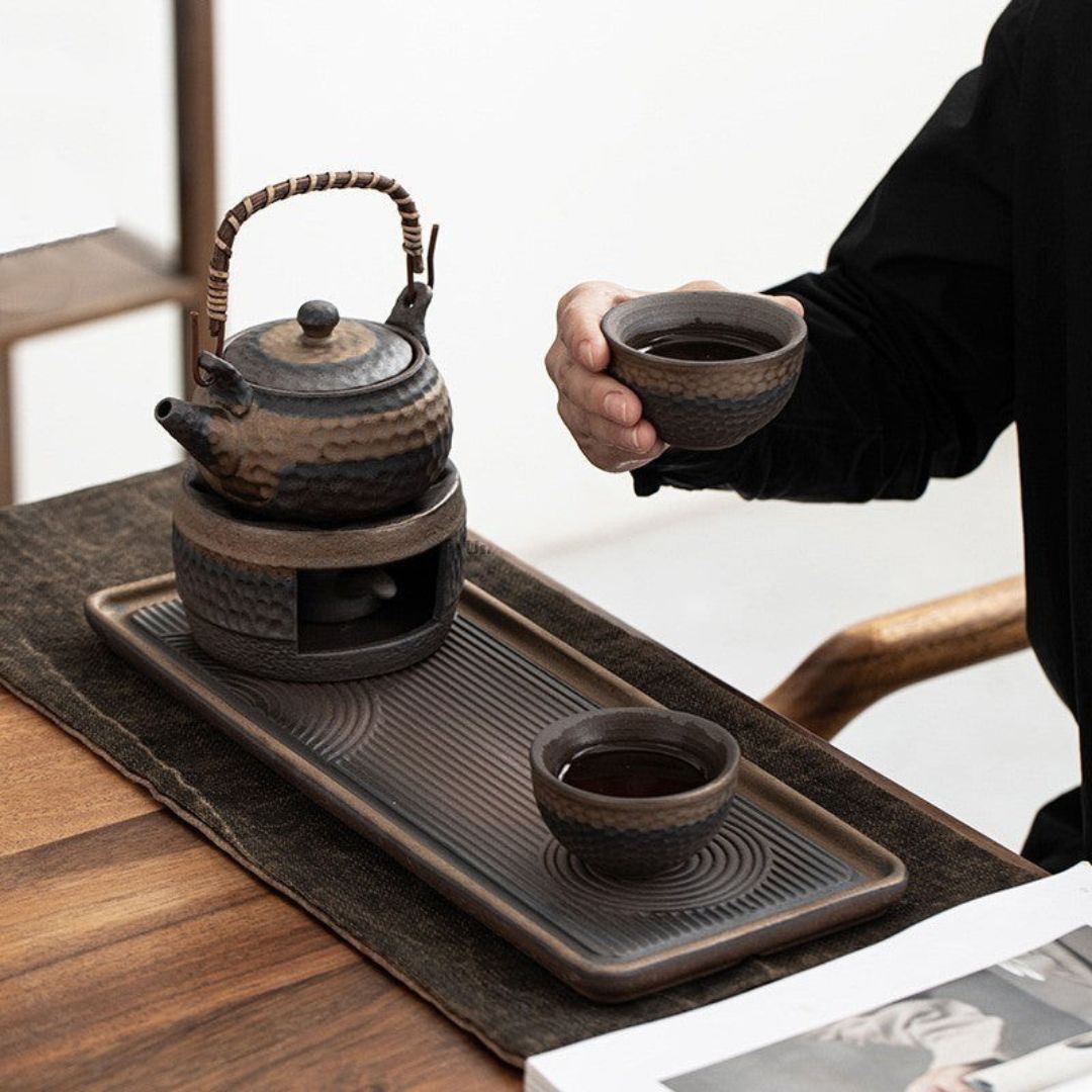 Japanisches Keramik-Teeset mit Warmhalter, 300 ml Teekanne und zwei Tassen