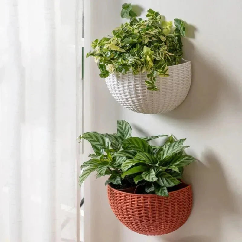 FLORAVA rattan stílusú falra szerelhető virágtartó beltéri és kültéri dekorációhoz