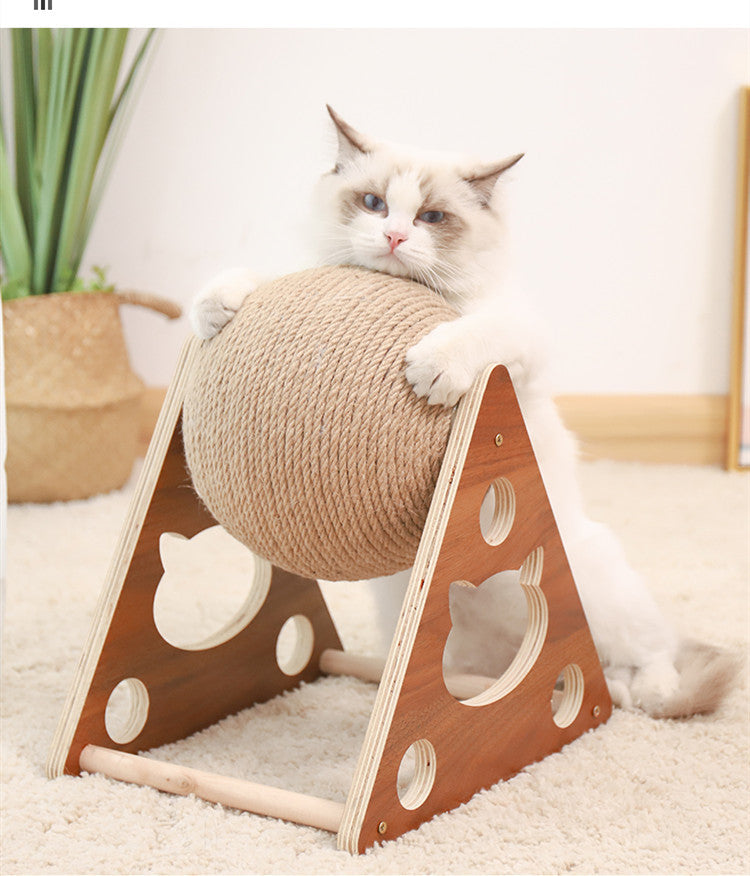 Tiragraffi in legno per gatti con corda di sisal e palline da gioco