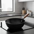 Heatforge Iron Wok zapewnia równomierne ciepło i wytrzymałość