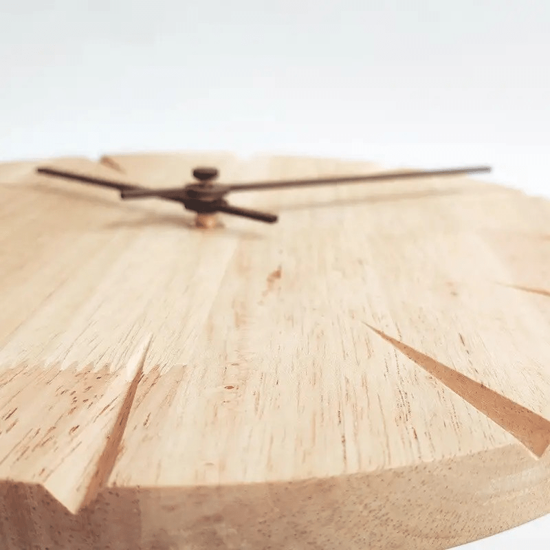 Heritagewood Massivholz-Uhr mit Pendelbewegung