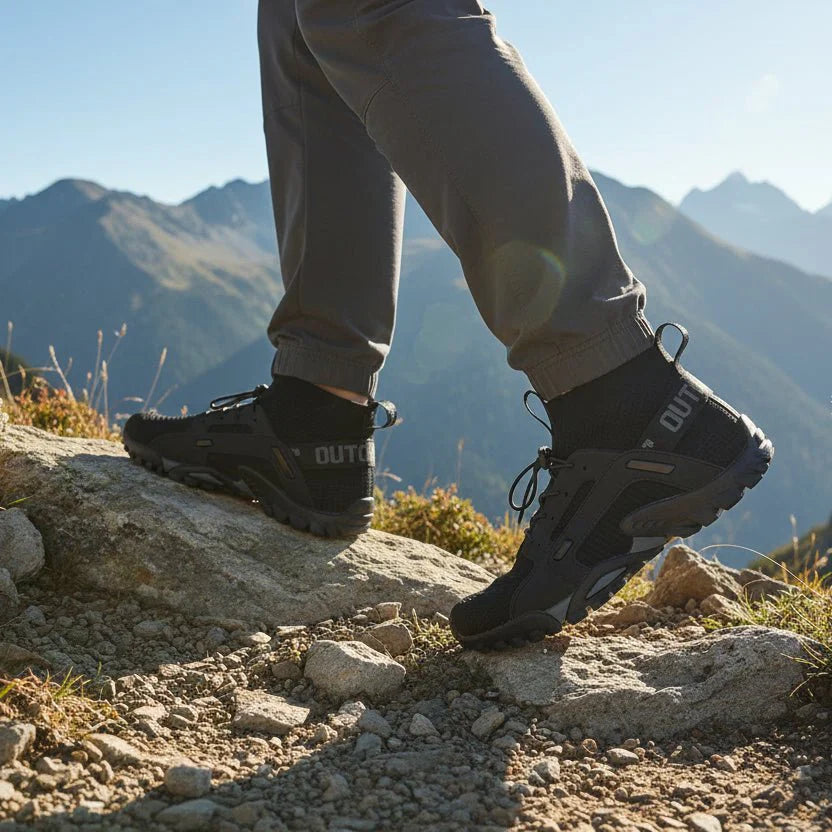 أحذية أكوا رجالية من HYDROHIKE بتصميم سريع الجفاف وثبات آمن