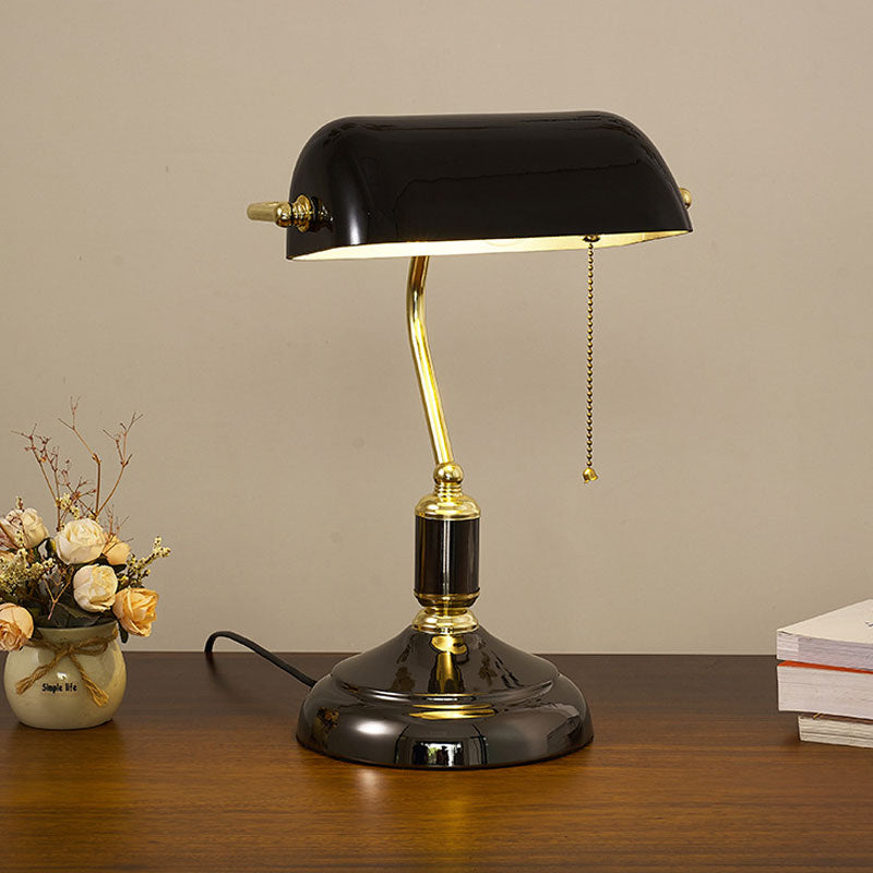 Lámpara de Escritorio Elara Lux para Oficina y Estudio con Vidrio de Estilo Europeo y Encanto Antiguo
