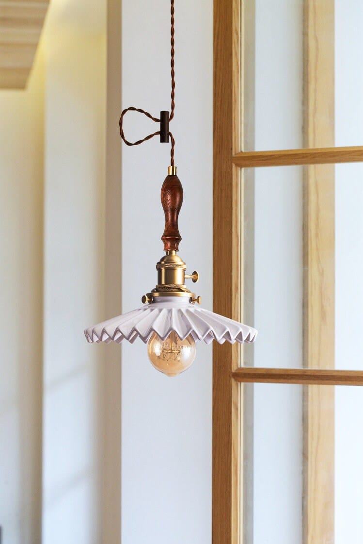 Aurela Glasert Keramisk Tutu Pendellampe i Art Deco-stil med LED-pære inkludert