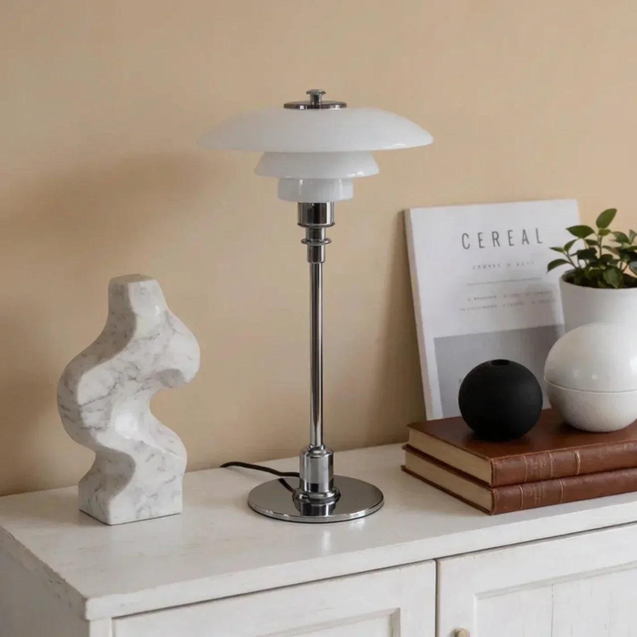 Dánská moderní stolní lampa s jemným ambientním světlem pro jakoukoli místnost