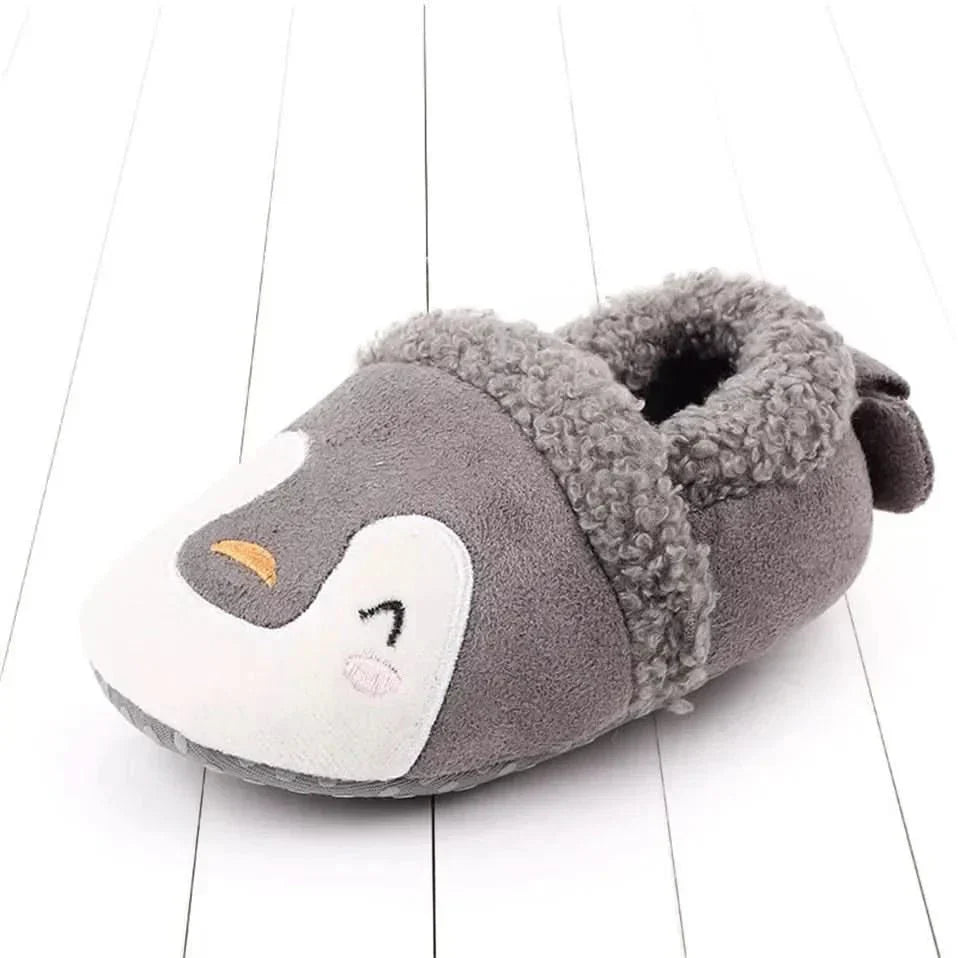 CozyTreadsの滑り止めベビー用スリッパ オールシーズン快適でしっかりグリップ