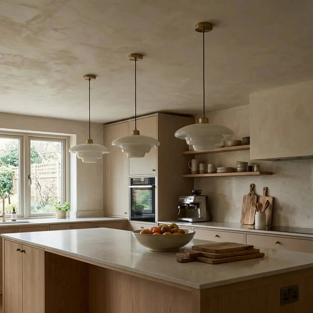 Pendelleuchte im Vintage-Stil mit klarem Glasschirm