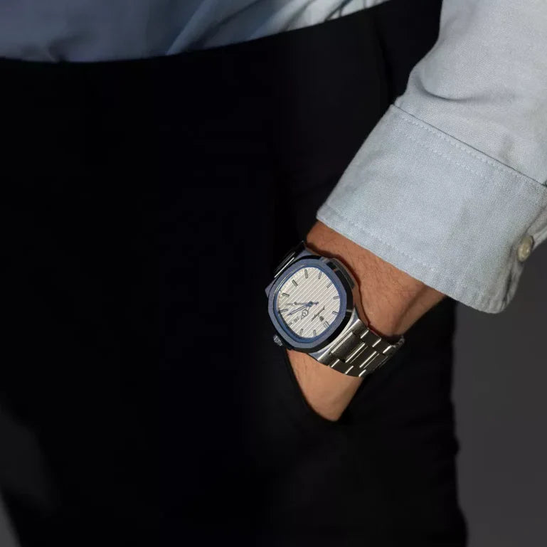 Nautilus 41mm Case Timepiece For Classic Everyday Wear