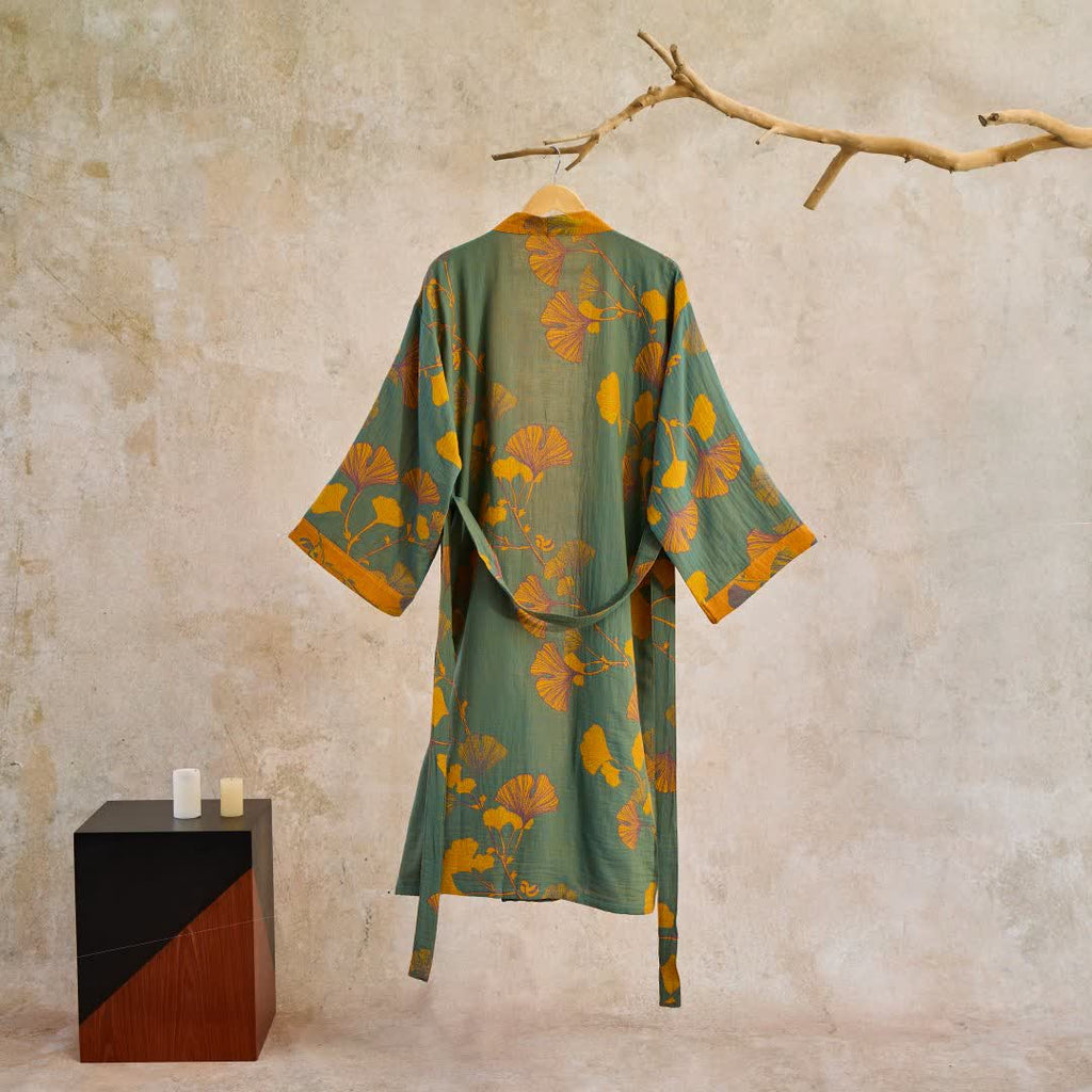 KIMORAE Reversible Cotton Bathrobe in Kimono Style for All-Season Comfort