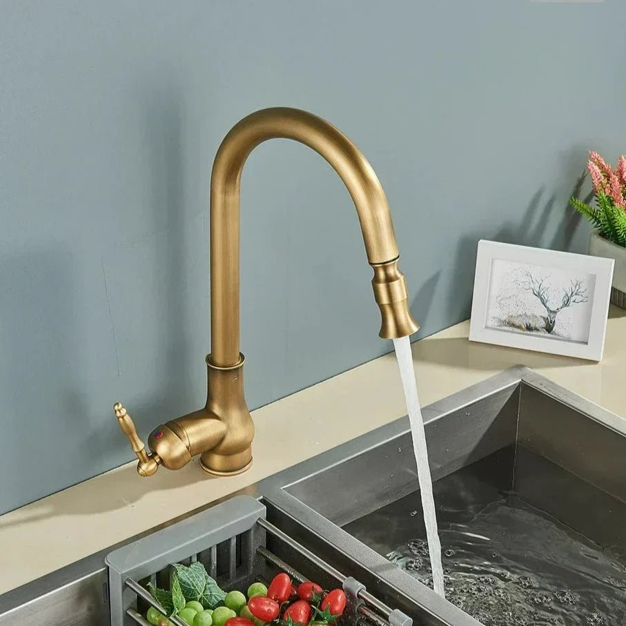 Kitchflow antiek bronzen uittrekbare keukenkraan met sensortouch