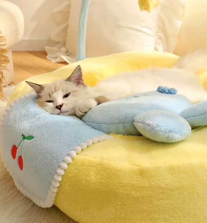 Cuccia per Gatti a Tema Anatra Morbida con Arco Giochi per un Sonno Confortevole del Pet
