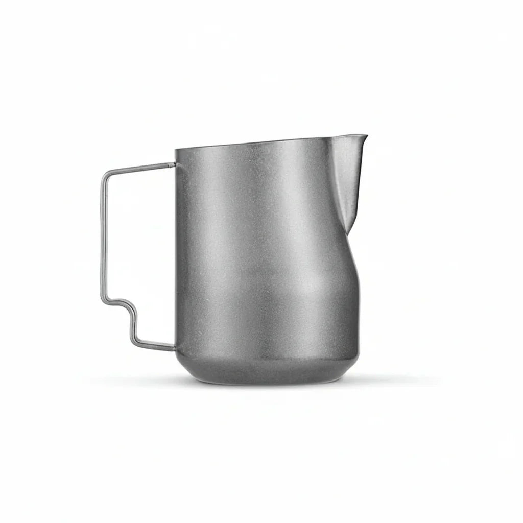 Pichet en acier inoxydable LATTEWHIRL pour mousser rapidement le lait