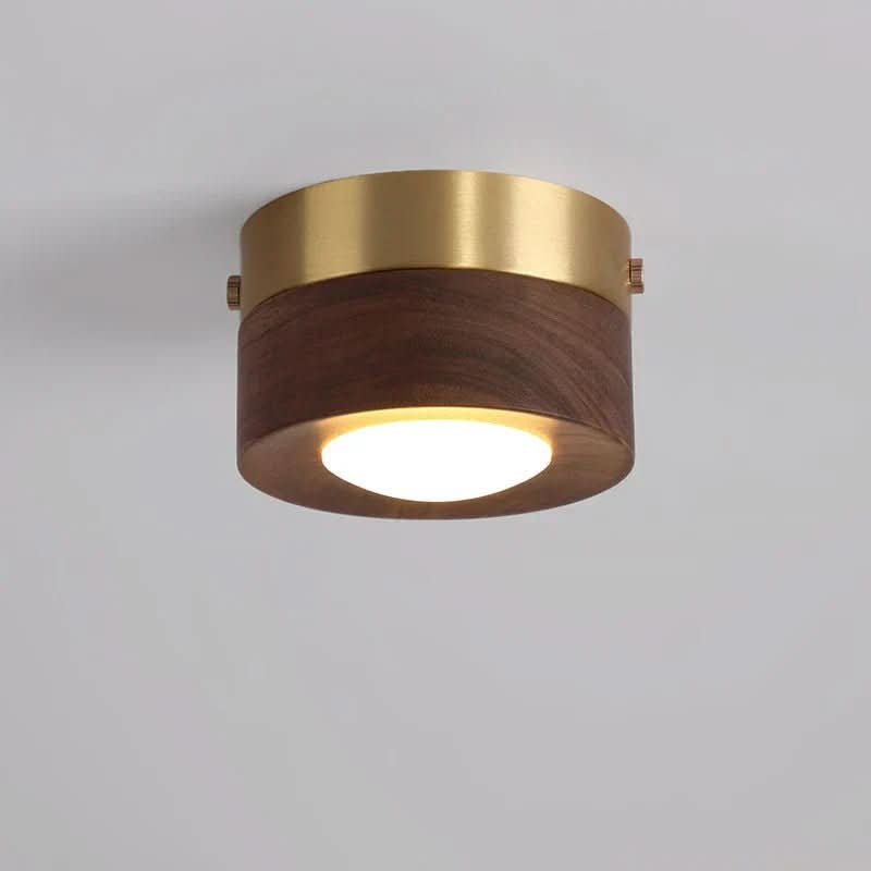 Lampa sufitowa LED LignaShine z orzecha włoskiego dla ciepłej atmosfery