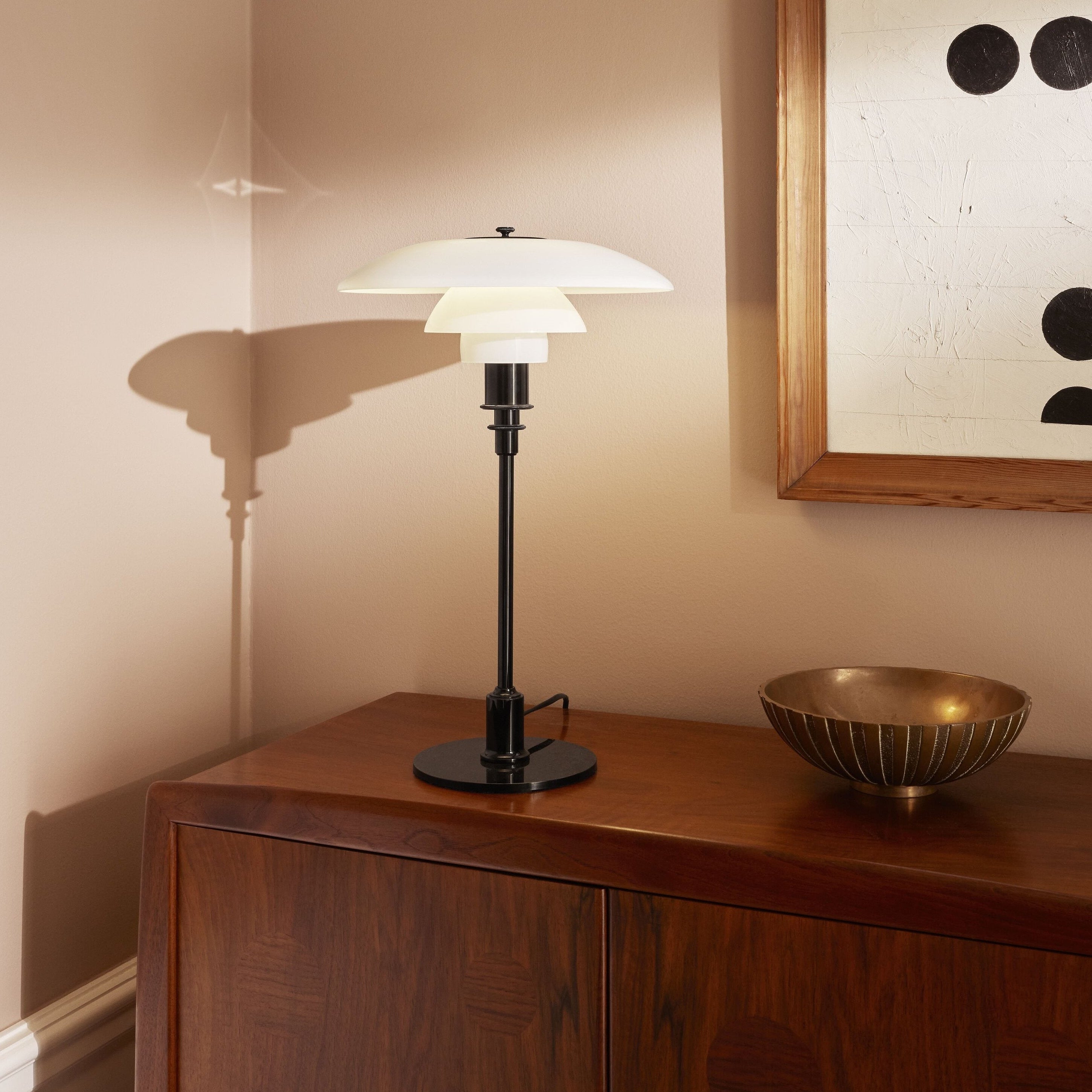 Dánská moderní stolní lampa s jemným ambientním světlem pro jakoukoli místnost