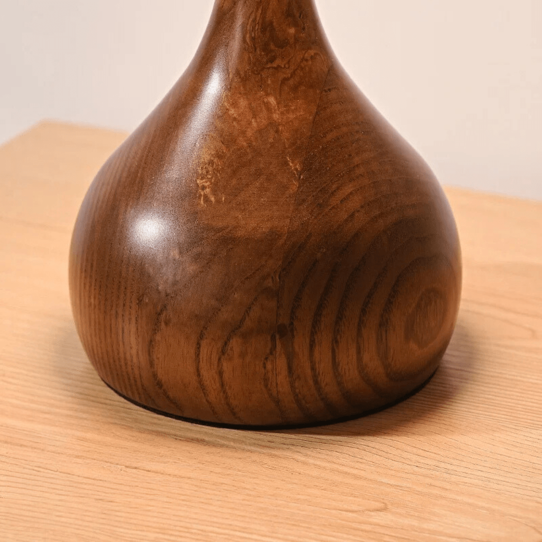 Collection Lampe de Table Lunara LED 12W Laiton Verre Bois de Cendre par Vrimlie