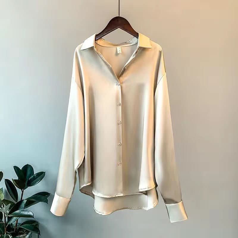 Blusa Lunaria in Seta Eleganza per Donna dal Design Lussuoso