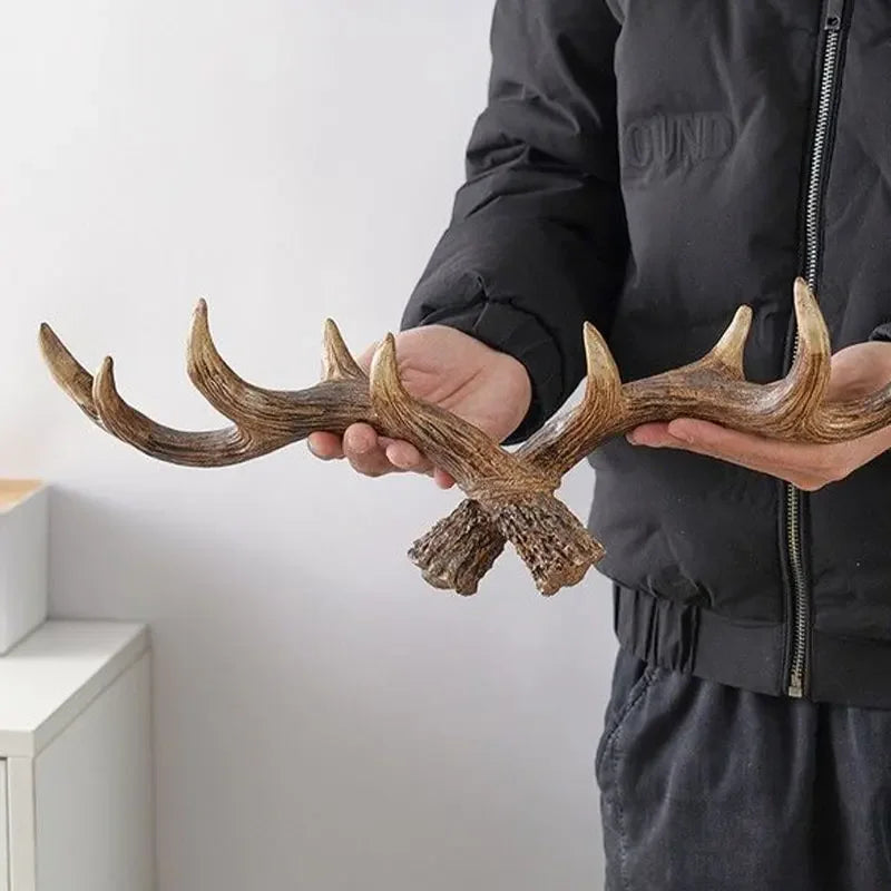 Rustikální věšák na stěnu ve tvaru paroží na kabáty a tašky do předsíní nebo ložnic
