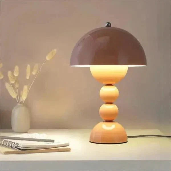 FloraGlow | Nordisk blomsterbordlampe, moderne aksent