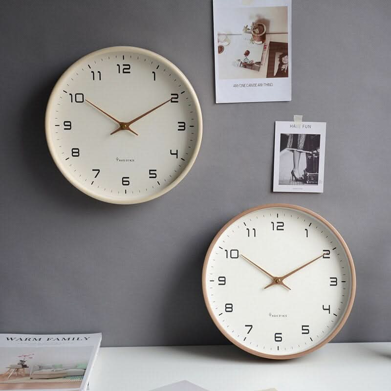 Horloge murale en bois silencieuse Lundtime de style scandinave