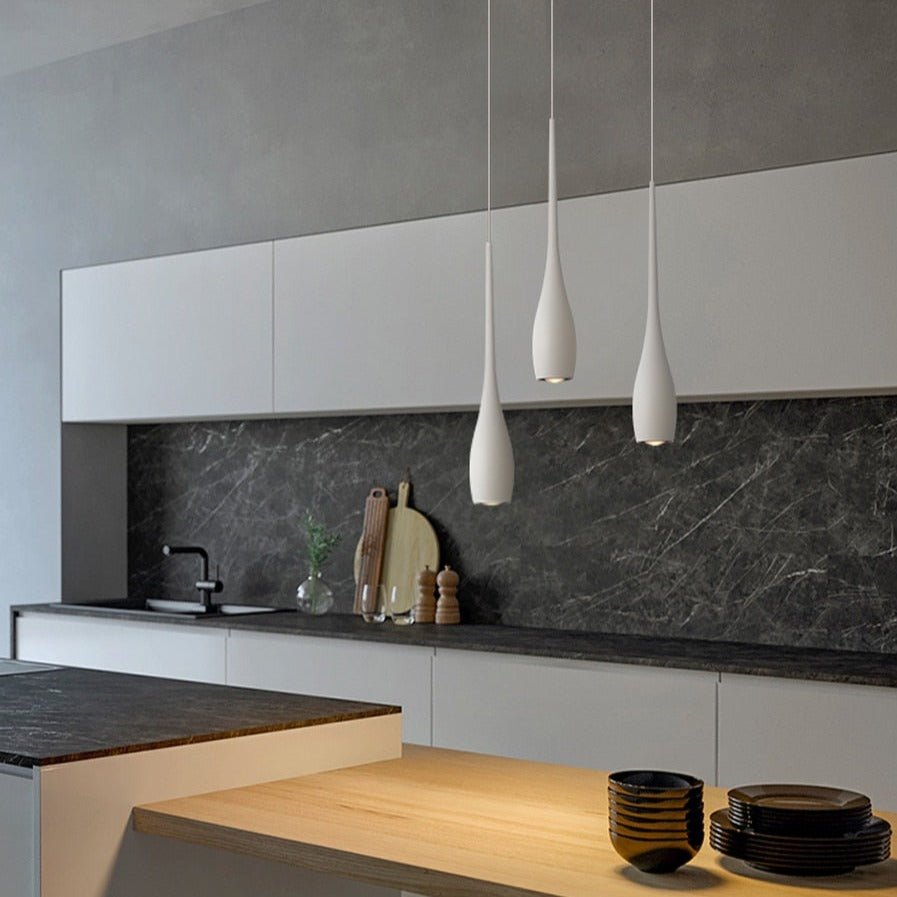 Eloria Vékony LED Függeszték Elegáns Modern Belső Terekhez