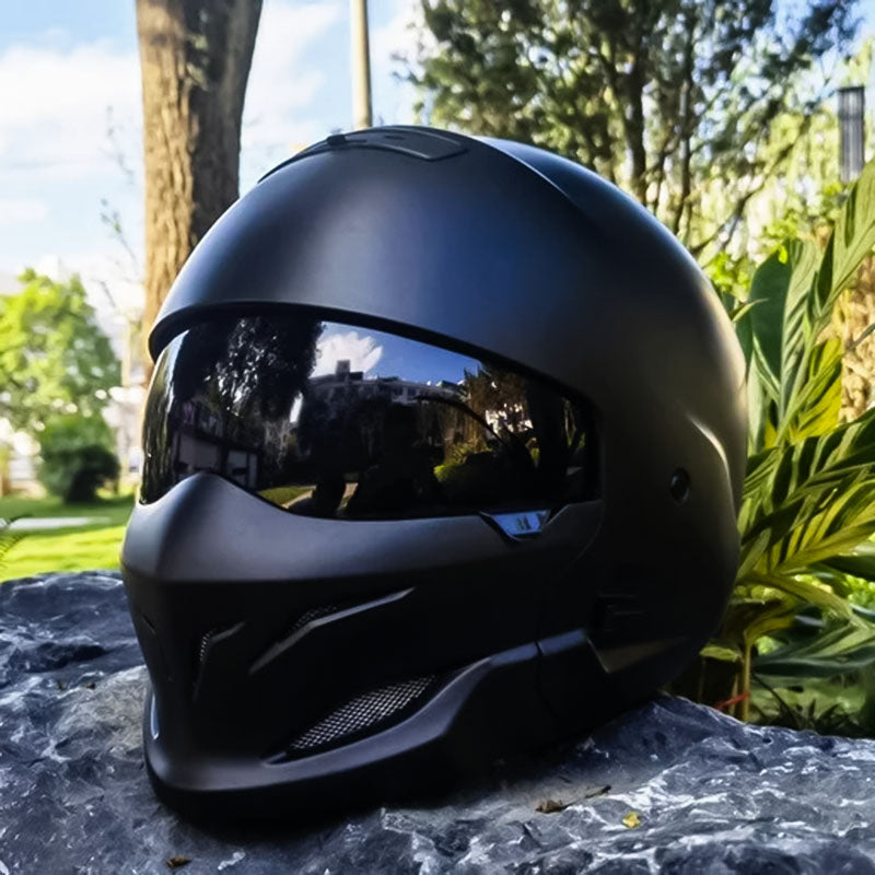 Přilba na motorku Pilot