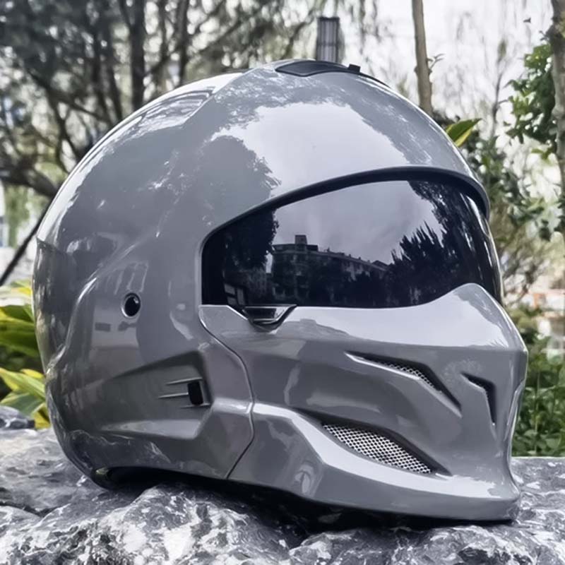 Přilba na motorku Pilot