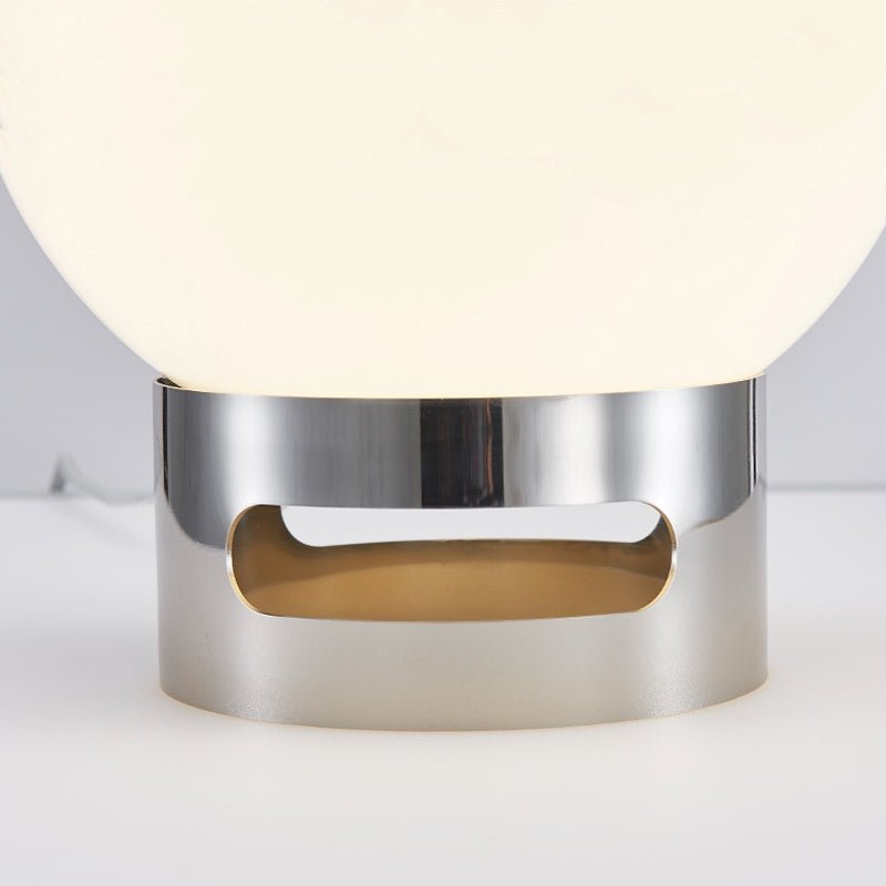 Lampe de table LED en verre opale avec base en acier inoxydable pour chambre et salon